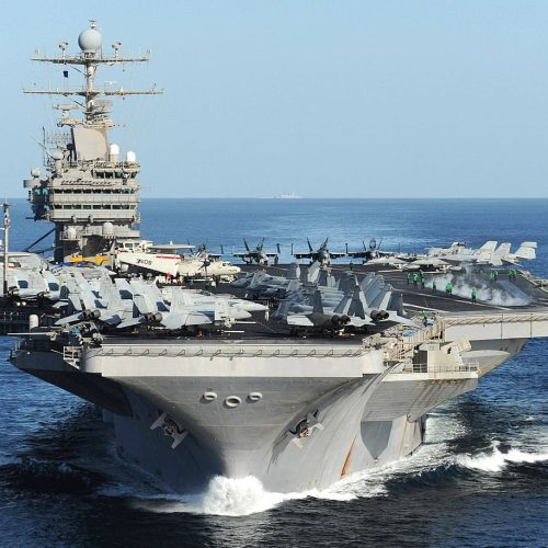 Πεντάγωνο: Το πυρηνικό αεροπλανοφόρο USS Abraham Lincoln κατευθύνεται προς τη Μέση Ανατολή