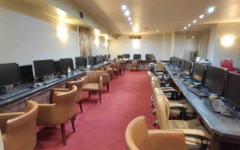 Εντοπίστηκε κατάστημα στην Καλλιθέα όπου διεξάγονταν παράνομα τυχερά παιχνίδια – 6 συλλήψεις
