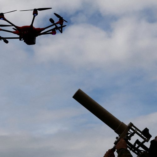 Μαζική επίθεση με 300 drones στην καρδιά της Ρωσίας – Επανεκκίνηση των ειρηνευτικών συνομιλιών στις ΗΠΑ