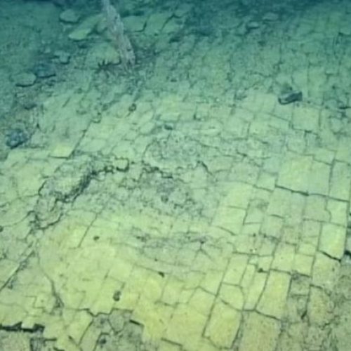 ΠΑΓΚΟΣΜΙΟ ΔΕΟΣ: Βρήκαν τον «δρόμο για την Ατλαντίδα» στον βυθό του Ειρηνικού! (ΒΙΝΤΕΟ)