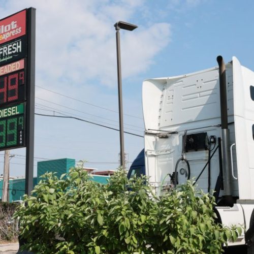 ΗΠΑ: H κυβέρνηση Τραμπ εξετάζει την απαγόρευση εξαγωγών ντίζελ για 90 ημέρες