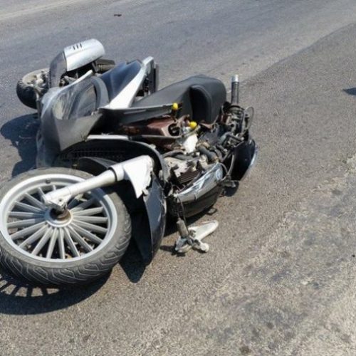 Λάρισα: Νεκρός 15χρονος σε τροχαίο δυστύχημα με μηχανή