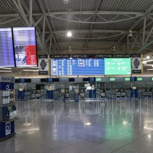 Αλλοδαπός καταζητούμενος για απάτες συνελήφθη στο αεροδρόμιο «Ελ. Βενιζέλος»