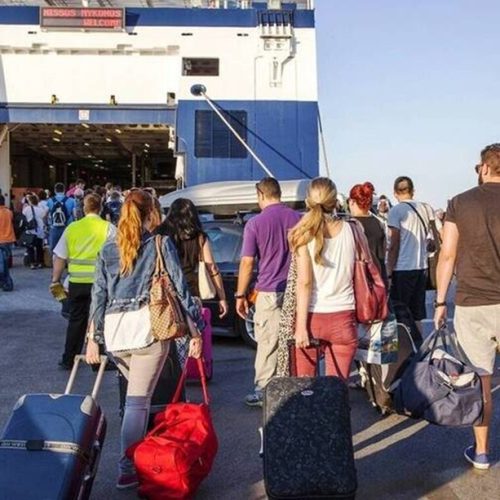 Απόλυτο φιάσκο με το «Τουρισμός για όλους» – Για τον Αύγουστο πάει το άνοιγμα της πλατφόρμας