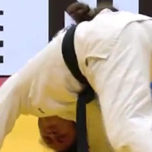 Γαλλίδα αθλήτρια του τζούντο «έχασε τις αισθήσεις της» μετά από λαβή στραγγαλισμού! (ΣΟΚΑΡΙΣΤΙΚΟ ΒΙΝΤΕΟ)