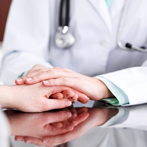 Διευρύνεται το Πρόγραμμα “Κατ’ οίκον νοσηλεία” σε ογκολογικά, καρδιολογικά, παιδιατρικά και νευρολογικά περιστατικά