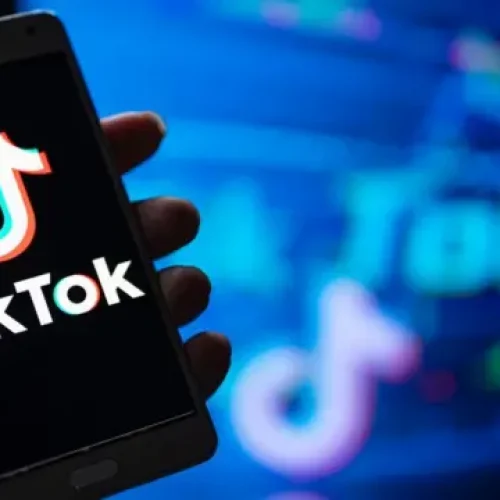 Το ΕΚΠΑ δημιούργησε την πρώτη παγκοσμίως κλίμακα εθισμού αποκλειστικά για το Tik-Tok