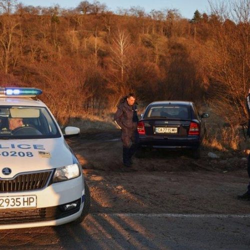 Τρεις νεκροί στη Βουλγαρία: Σύνδεση με σεχταριστική οργάνωση και δίκτυο παιδεραστών;