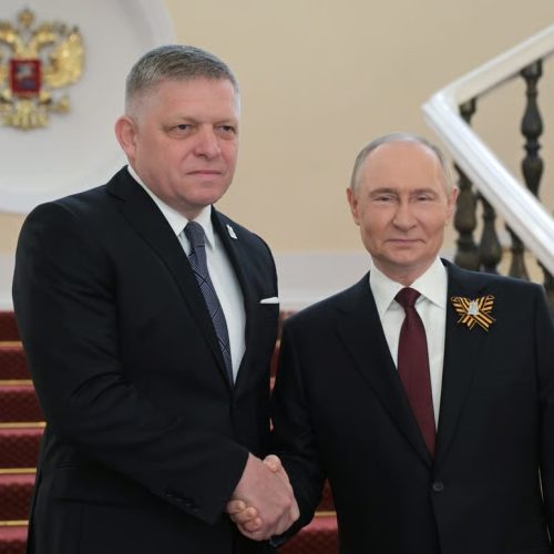 Ο Φίτσο προσεγγίζει ενεργειακά τη Ρωσία – Αφήνει τη «Σωστή Πλευρά της Ιστορίας»;
