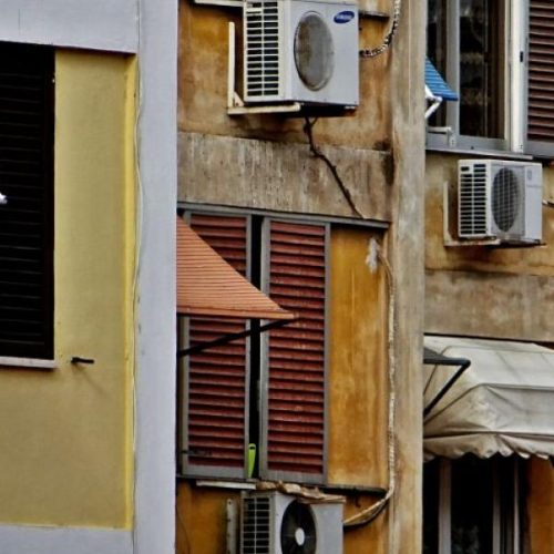 ΜΕΤΑΞΥ ΠΕΙΝΑΣ ΚΑΙ ΚΡΥΟΥ ΘΑ ΒΓΑΛΕΙ ΚΑΙ ΦΕΤΟΣ Ο ΕΛΛΗΝΑΣ ΤΟΝ ΧΕΙΜΩΝΑ