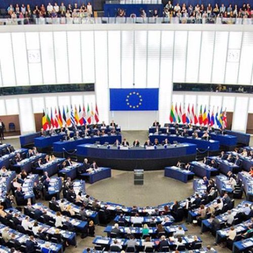 Η ΕΕ «ΤΙΜΩΡΕΙ» τους παραγωγούς – Νέοι δασμοί στα λιπάσματα φέρνουν τεράστια επιβάρυνση στους Έλληνες αγρότες