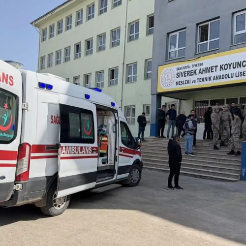 ΣΤΙΓΜΕΣ ΑΜΟΚ: Πυροβολισμοί σε κεντρική πλατεία της Τουρκίας – Πώς εξουδετερώθηκε ο ένοπλος! (ΒΙΝΤΕΟ)