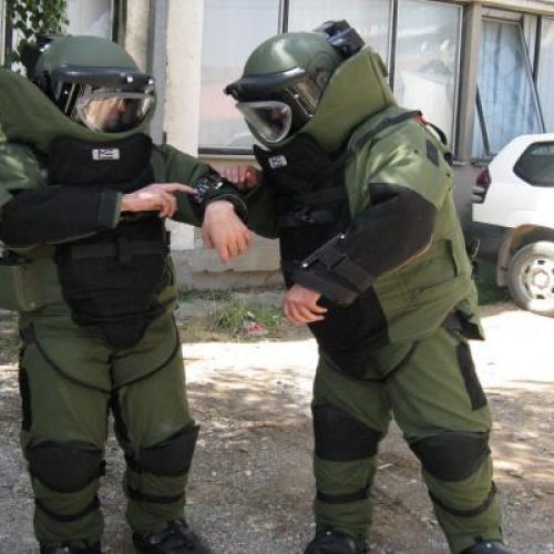 «Ύποπτο Δέμα» στο Κολωνάκι – Σπεύδει το Τμήμα Εξουδετέρωσης Εκρηκτικών Μηχανισμών