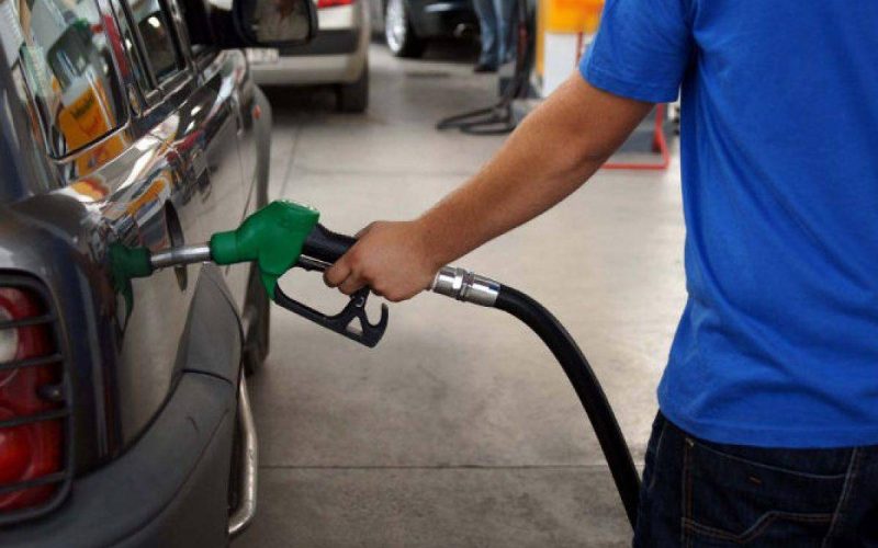 Απολύθηκε και χρέωσε με 32.000 ευρώ την εταιρική κάρτα καυσίμων