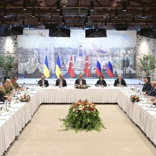 «Συμφωνήθηκε» η ώρα της διαπραγμάτευσης Ρωσίας – Ουκρανίας στην Κωνσταντινούπολη
