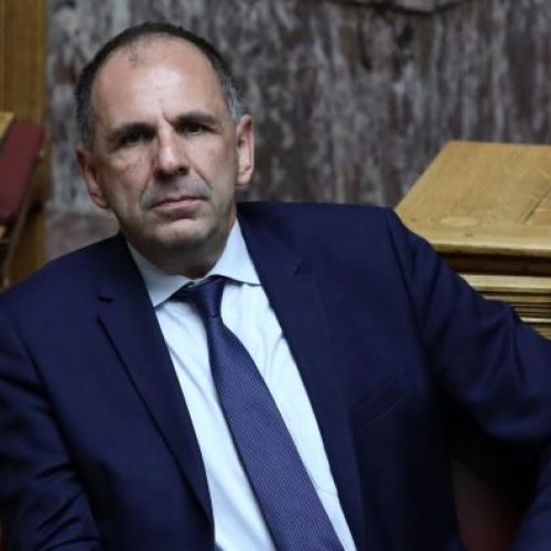 «ΕΙΜΑΙ ΚΑΙ ΕΛΛΗΝΑΣ» – Το διόρθωσε ο Γεραπετρίτης…