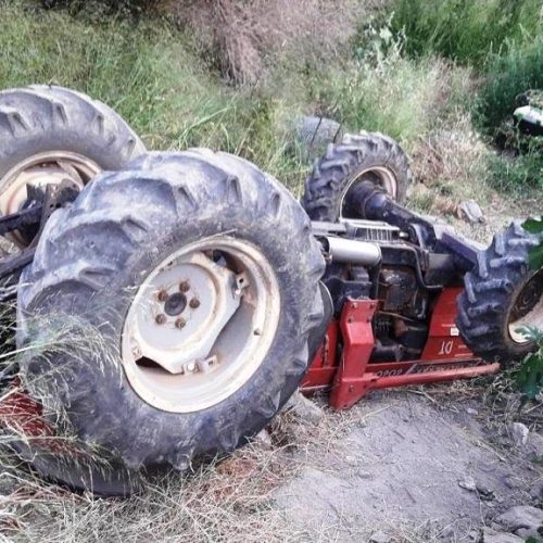 “ΤΡΑΓΩΔΙΑ” – Άνδρας καταπλακώθηκε από τρακτέρ