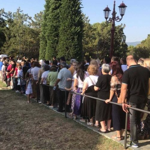 Πιστοί από όλη την Ελλάδα συρρέουν στην Σουρωτή για το προσκύνημα στον Άγιο Παΐσιο