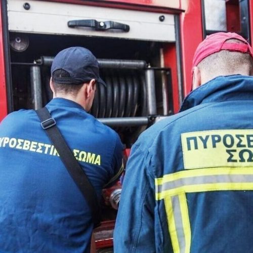 Φωτιά σε τουριστικό λεωφορείο στο κέντρο της Θεσσαλονίκης