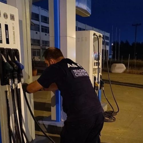 Η ΑΑΔΕ «ΒΑΖΕΙ ΛΟΥΚΕΤΟ» σε πέντε πρατήρια καυσίμων