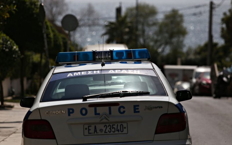 Police operation after armed robbery at Paleo Faliro on April 3, 2017.Αστυνομική επιχείρηση μετά απο ένοπλη ληστεία στη περιοχή του Παλαιού Φαλήρου στις 3 Απριλίου, 2017.