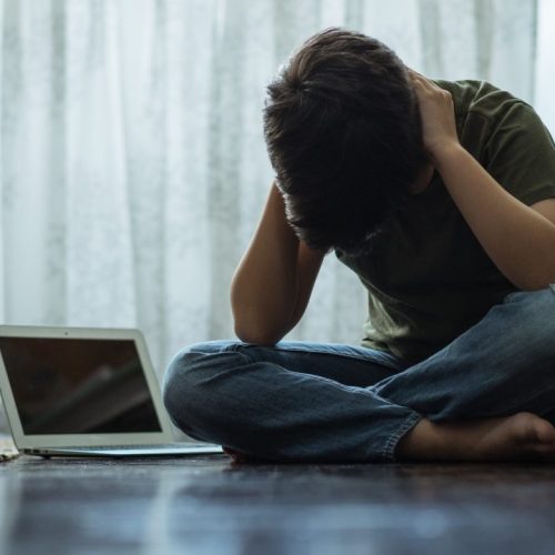 Σοκ στην Σκιάθο: 15χρονος κατήγγειλε ότι τον βίαζε επί τρία χρόνια 17χρονος