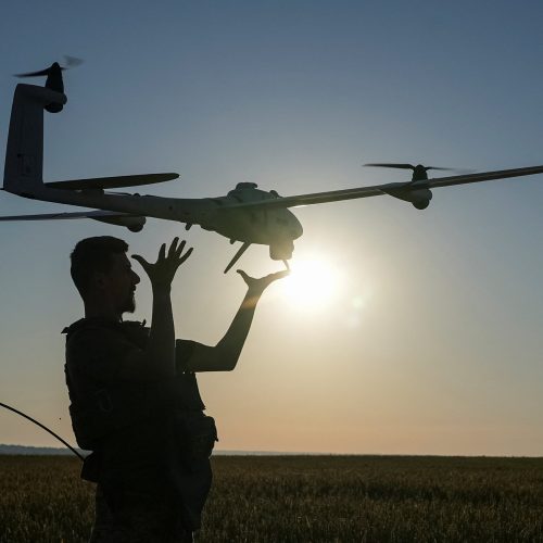 Η ρωσική αεράμυνα αναχαιτίζει ουκρανικά drones με προορισμό τη Μόσχα