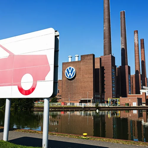 ΣΦΑΓΗ: Η Volkswagen αναφέρει ότι 20.000 εργαζόμενοι συμφώνησαν να εγκαταλείψουν οικειοθελώς την εταιρεία έως το 2030