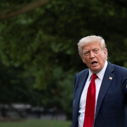 U.S. President Donald Trump speaks to the press as he arrives at the White House in Washington, D.C., U.S., July 13, 2025. REUTERS/Annabelle Gordon