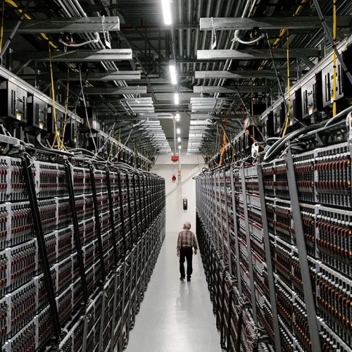 Είναι πράγματι τα μικρά data centres το νέο μεγάλο νέο στην τεχνητή νοημοσύνη;