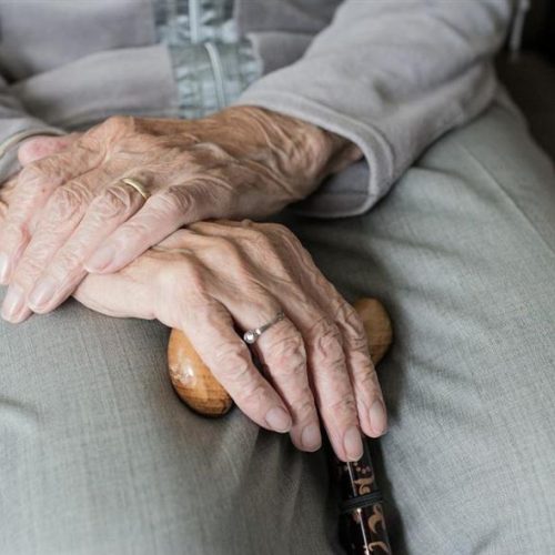 ΘΡΙΛΕΡ ΜΕ ΘΑΝΑΤΟ ΗΛΙΚΙΩΜΕΝΗΣ – Γιατρός την έκανε “πειραματόζωο” με περίεργα σκευάσματα