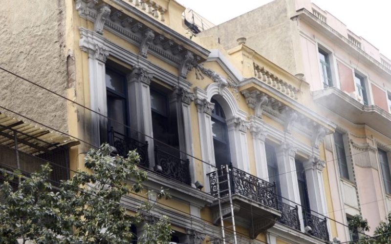 Eνώπιον βρετανικού δικαστηρίου την Τρίτη για το αίτημα έκδοσης στην Ελλάδα η 46χρονη που συνελήφθη για τον εμπρησμό στην Marfin bank