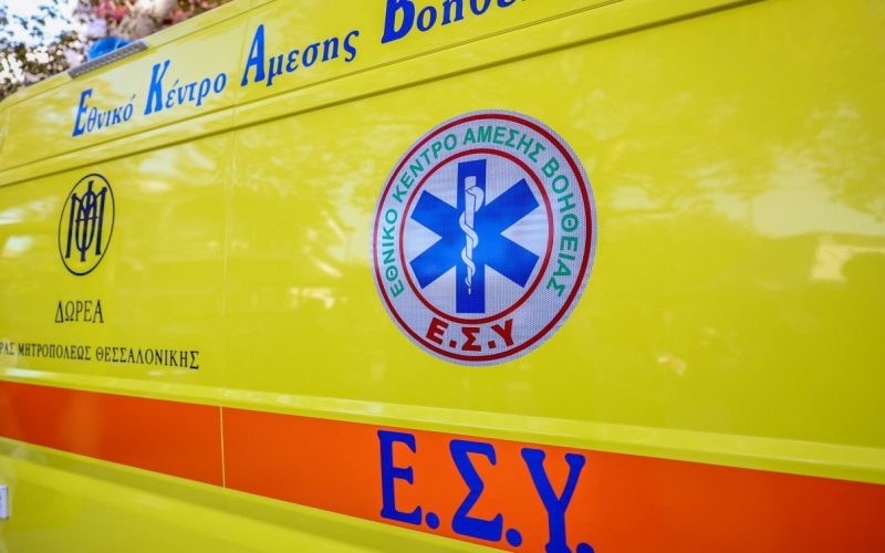 Σύγκρουση λεωφορείου με δύο αυτοκίνητα στον Πειραιά – Τραυματίστηκαν δύο οδηγοί