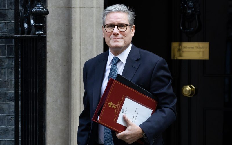 2YB05BD London, UK. 16th Oct, 2024. Prime Minister Keir Starmer leaves 10 Downing Street for Parliament to take Prime Minister's Questions in London. (Photo by Tejas Sandhu/SOPA Images/Sipa USA) Credit: Sipa USA/Alamy Live News