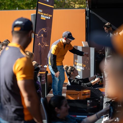 Η απόλυτη εμπειρία Formula 1 στην Πάτρα αυτή την Κυριακή – Η πλατεία Τριών Συμμάχων φιλοξενεί το showcar της McLaren F1 Team και προσομοιωτές F1 που ανεβάζουν την αδρεναλίνη στα ύψη
