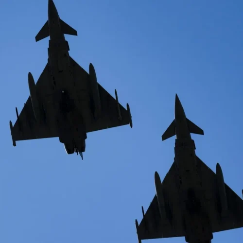 ΝΑΤΟ: Βρετανικά μαχητικά θα συμμετάσχουν στην αποστολή «Ανατολική Φρουρά»
