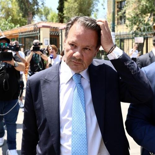 Λύτρας: «Έχω να δω δύο μήνες την κόρη μου» – Αναβλήθηκε η δίκη του δικηγόρου