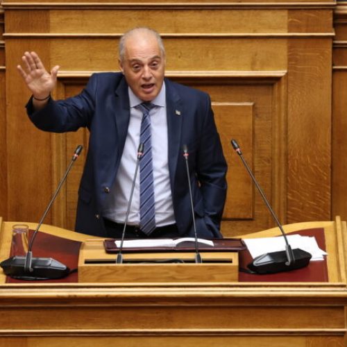 Ο πρόεδρος της Ελληνικής Λύσης Κυριάκος Βελόπουλος μιλάει στην Ολομέλεια της Βουλής, στη συζήτηση και λήψη απόφασης επί της προτάσεως για αναθεώρηση διατάξεων του Συντάγματος, σύμφωνα με τα άρθρα 110 του Συντάγματος και 119 του Κανονισμού της Βουλής (δεύτερη ψηφοφορία), Αθήνα, Τέταρτη 16 Σεπτεμβρίου 2026. ΑΠΕ-ΜΠΕ/ΑΠΕ-ΜΠΕ/ΓΙΩΡΓΟΣ ΒΙΤΣΑΡΑΣ