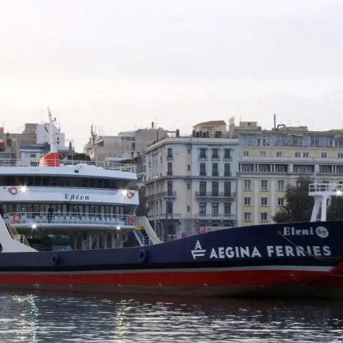 «Ταλαιπωρία» για 64 επιβάτες που ταξίδευαν προς Αίγινα
