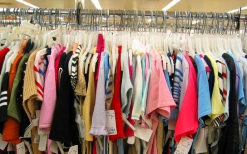 Πέντε ανήλικοι «ρήμαζαν» καταστήματα στο ιστορικό κέντρο της Αθήνας – Κατασχέθηκε πλήθος προϊόντων