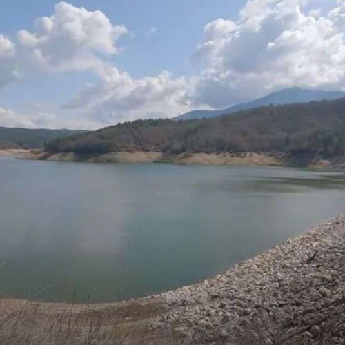 Σημαντική ανάκαμψη των υδάτινων αποθεμάτων στη Λίμνη Μόρνου