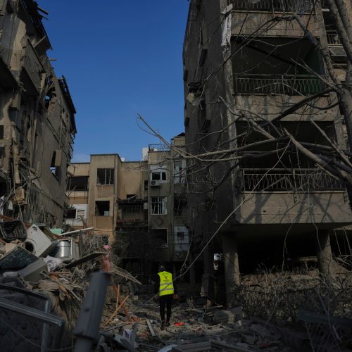 Ισραήλ: «Έπληξε» ιρανικούς εκτοξευτές πυραύλων και ραντάρ