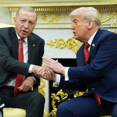 Ν.Τραμπ: «Να σταματήσει η Τουρκία να αγοράζει πετρέλαιο από τη Ρωσία»