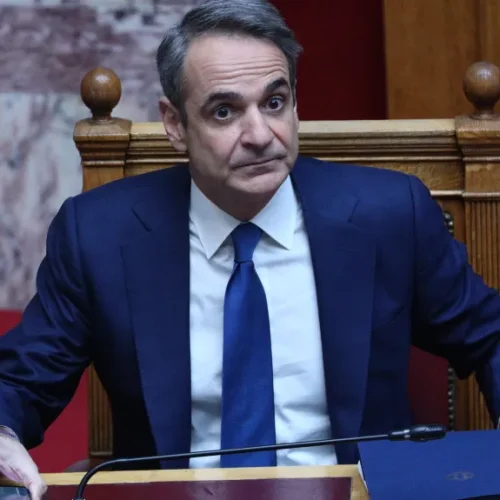 Η Κυβέρνηση Μητσοτάκη κλείνει την πόρτα στους χριστιανούς – Ανοίγει την αγκαλιά στους ισλαμιστές