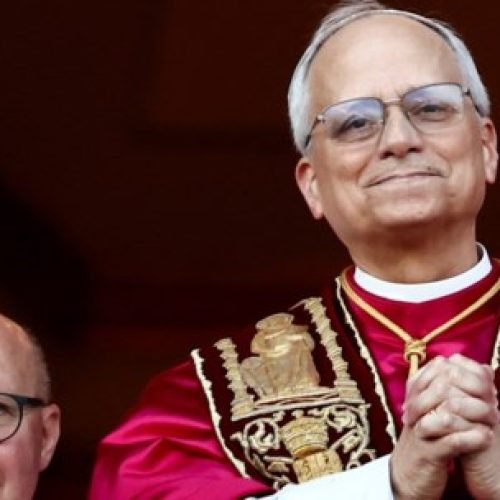 Ο Πάπας Λέων επισκέπτεται τον τάφο του Πάπα Φραγκίσκου και το Μαριανό Ιερό στο πρώτο του ταξίδι εκτός Βατικανού