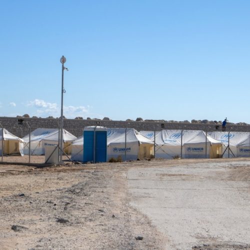 Σέρρες: «Απόδραση» παράνομων μεταναστών από κλειστή δομή