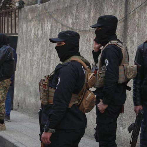 Χιλιάδες Σύροι αλαουίτες βρίσκουν καταφύγιο σε ρωσική βάση μία εβδομάδα μετά τις κρατικές σφαγές