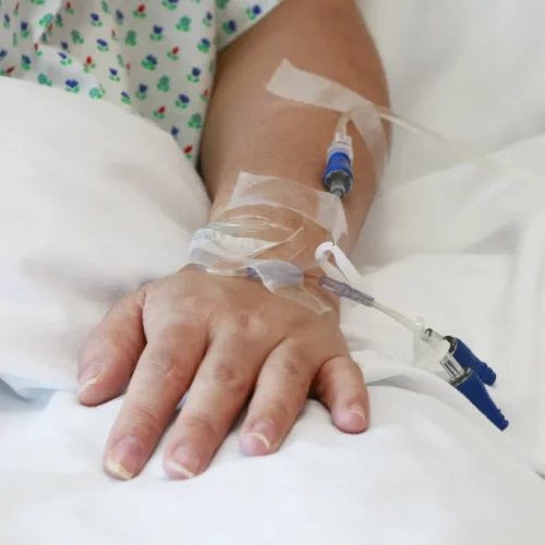 ΣΟΚ σε Νοσοκομείο: Μητέρα ξυλοκοπήθηκε μέχρι θανάτου από τη διπλανή ασθενή!
