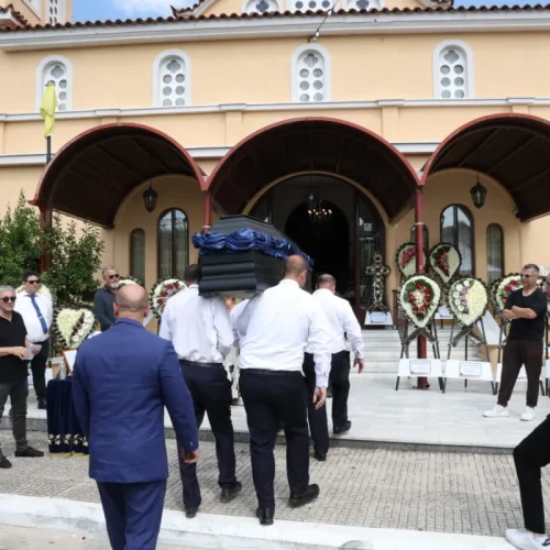Το τελευταίο αντίο στον Τάκη Γκώνια