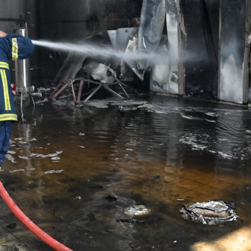 Εξαμίλια Κορινθίας: Στον εισαγγελέα οι συλληφθέντες για τη φονική έκρηξη στο εργοστάσιο